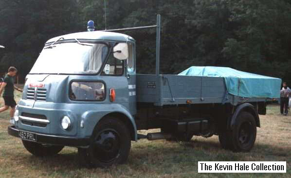 452 PRL - 1962 Austin FGK80 GPL - Picture by Kevin Hale, taken at the National Shire Horse Centre Rally, Yealmpton, Devon on 12th August 1995.