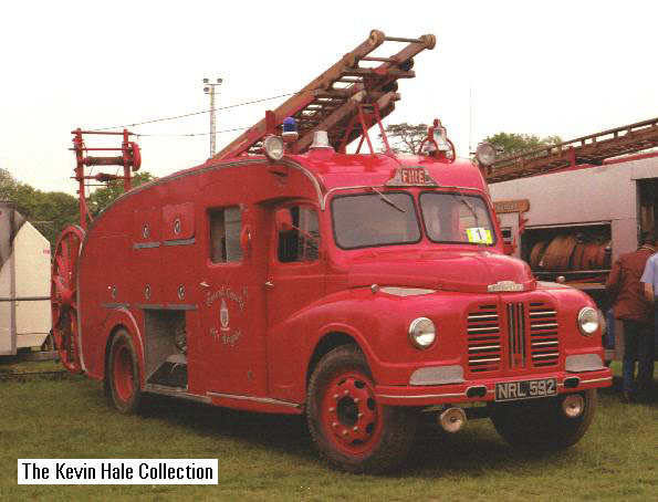 NRL 592 - 1952 Austin K4 Loadstar/Home Office PE. Picture taken by Kevin Hale, at Launceston Rugby Club 27th May 1991.